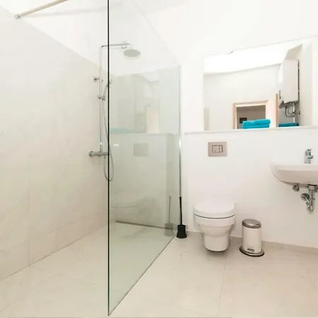 Ana Apartmán *