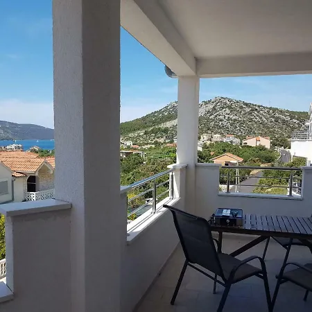 Ana Apartmán Seget Vranjica